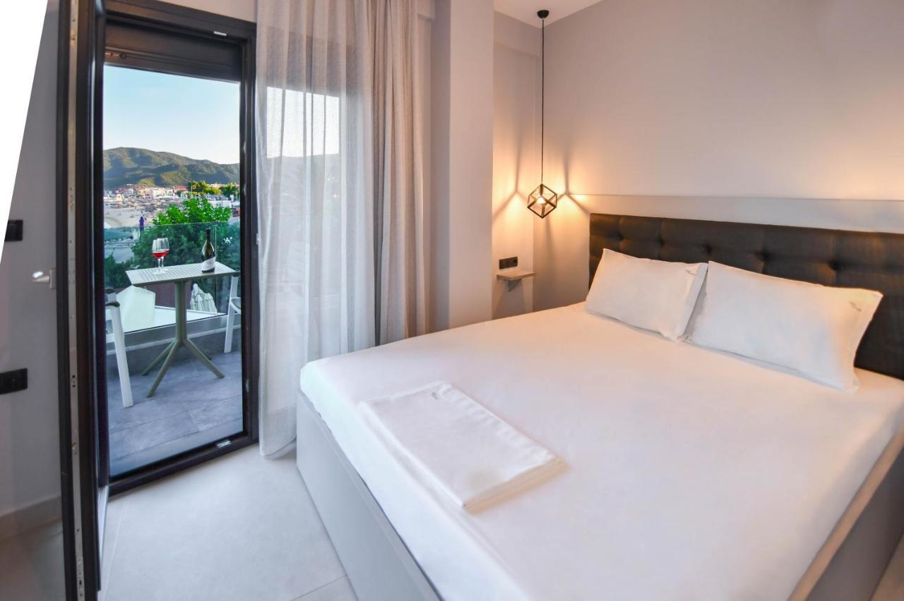 Athos Veranda Apartment